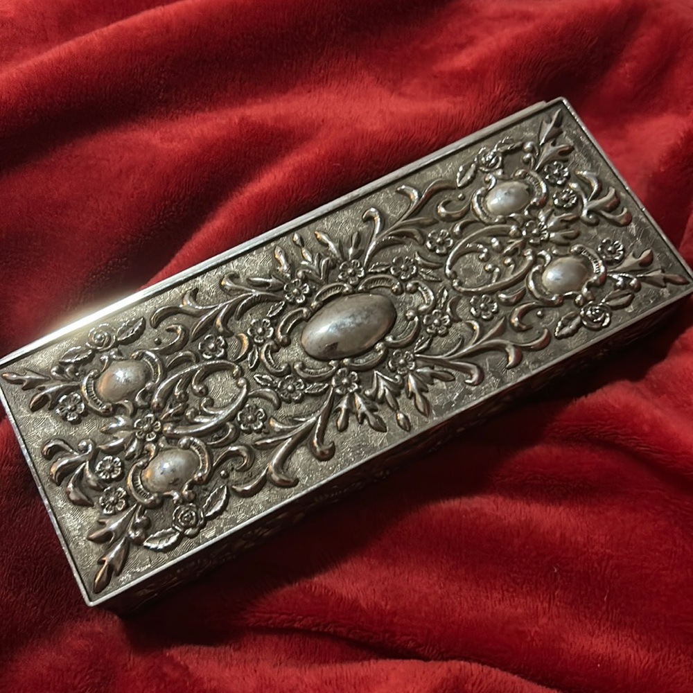 Boroque Godringer silver jewelry box